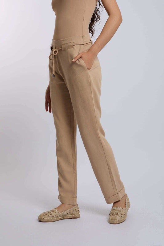 Dalydress women's beige pants with rope belt and woven loafers, urban casual style