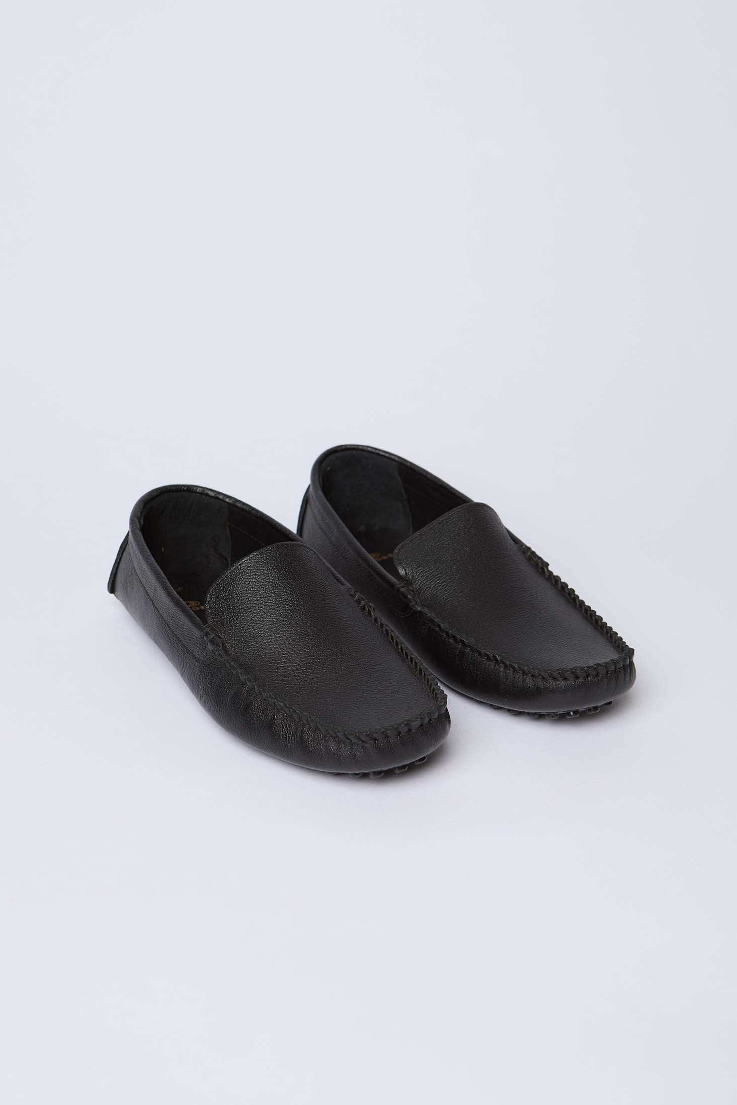 Dalydress black leather loafers men's casual shoes on white background