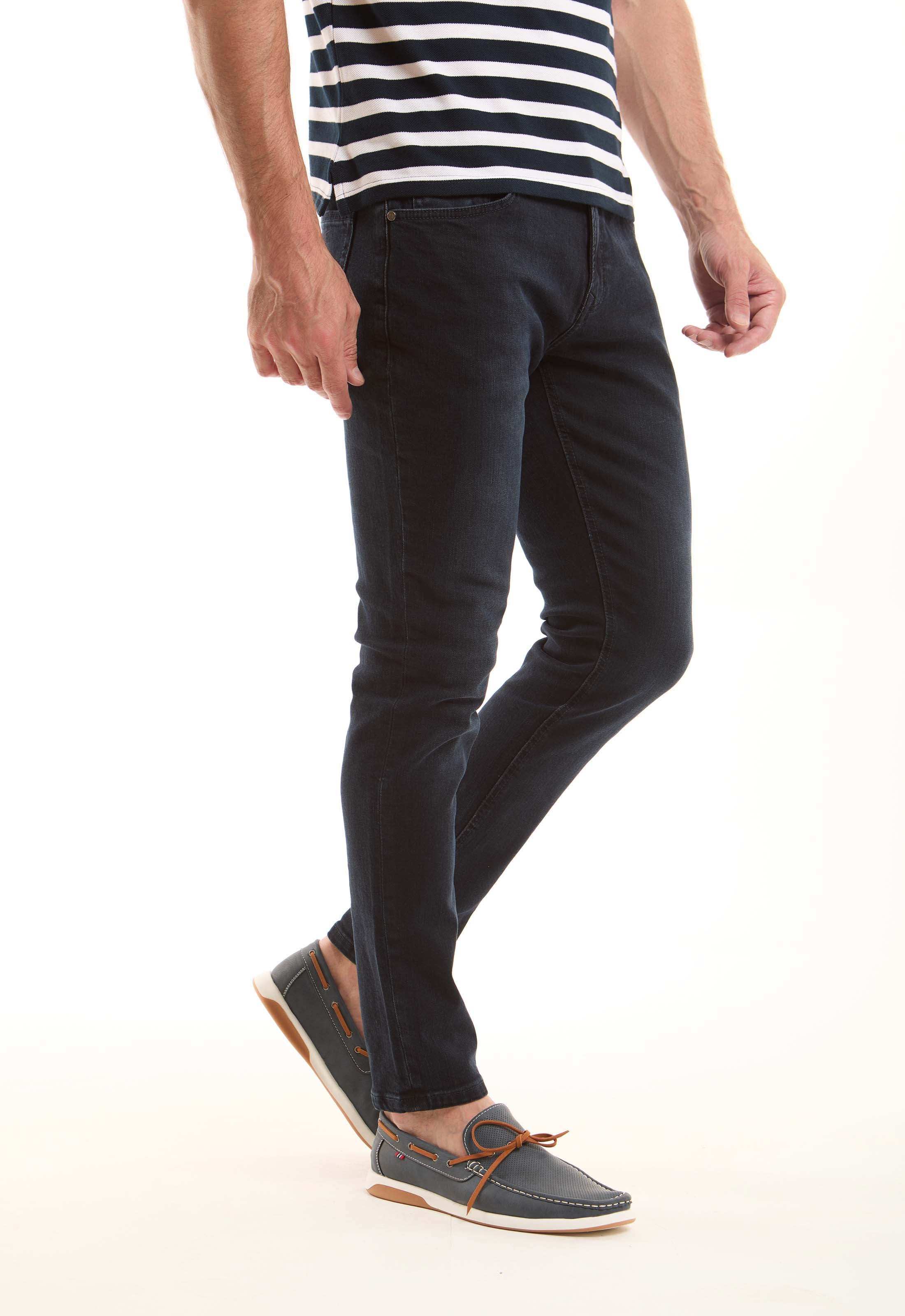 Black Jeans