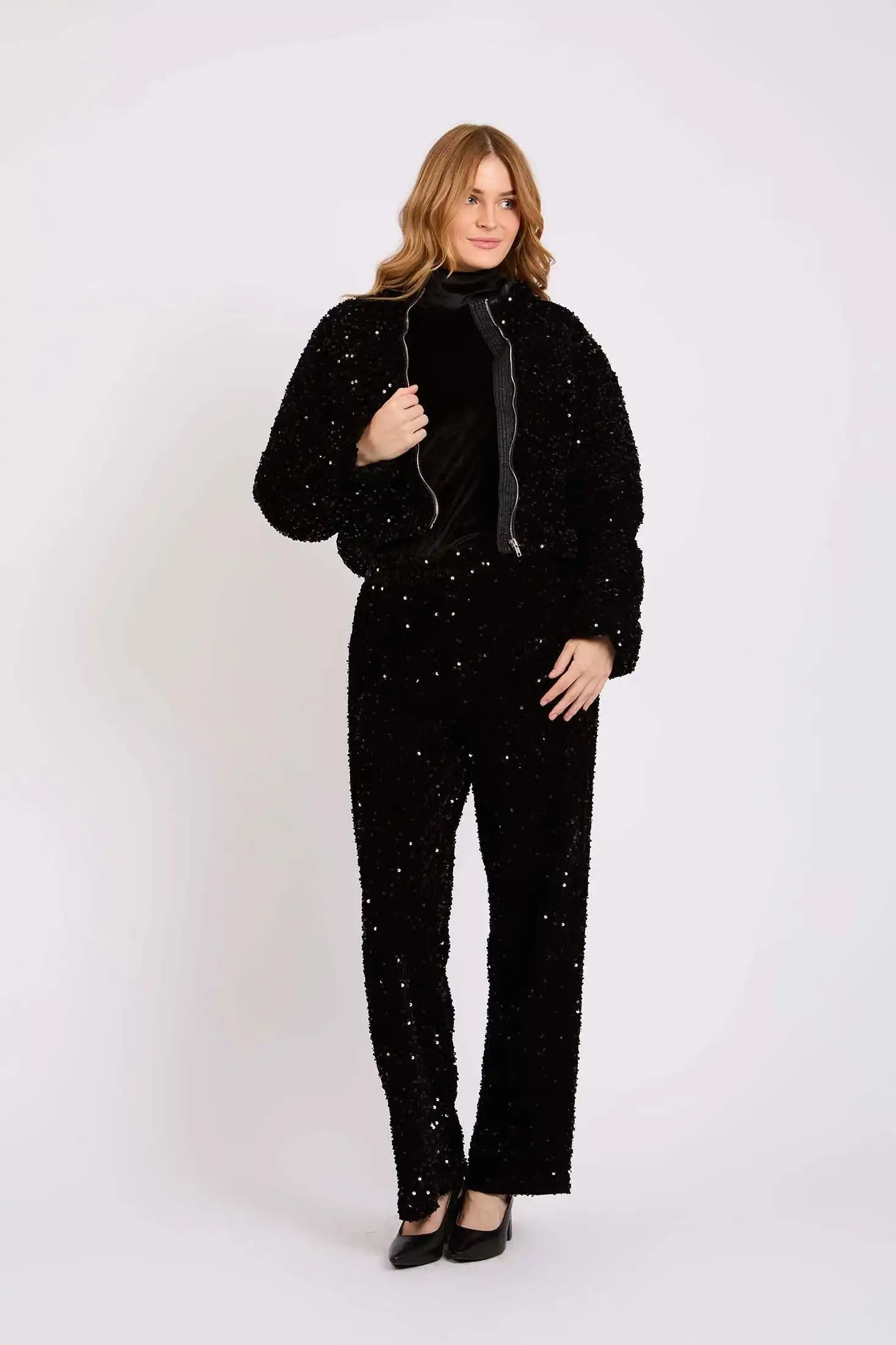 Women Regular Fit Jacket Black