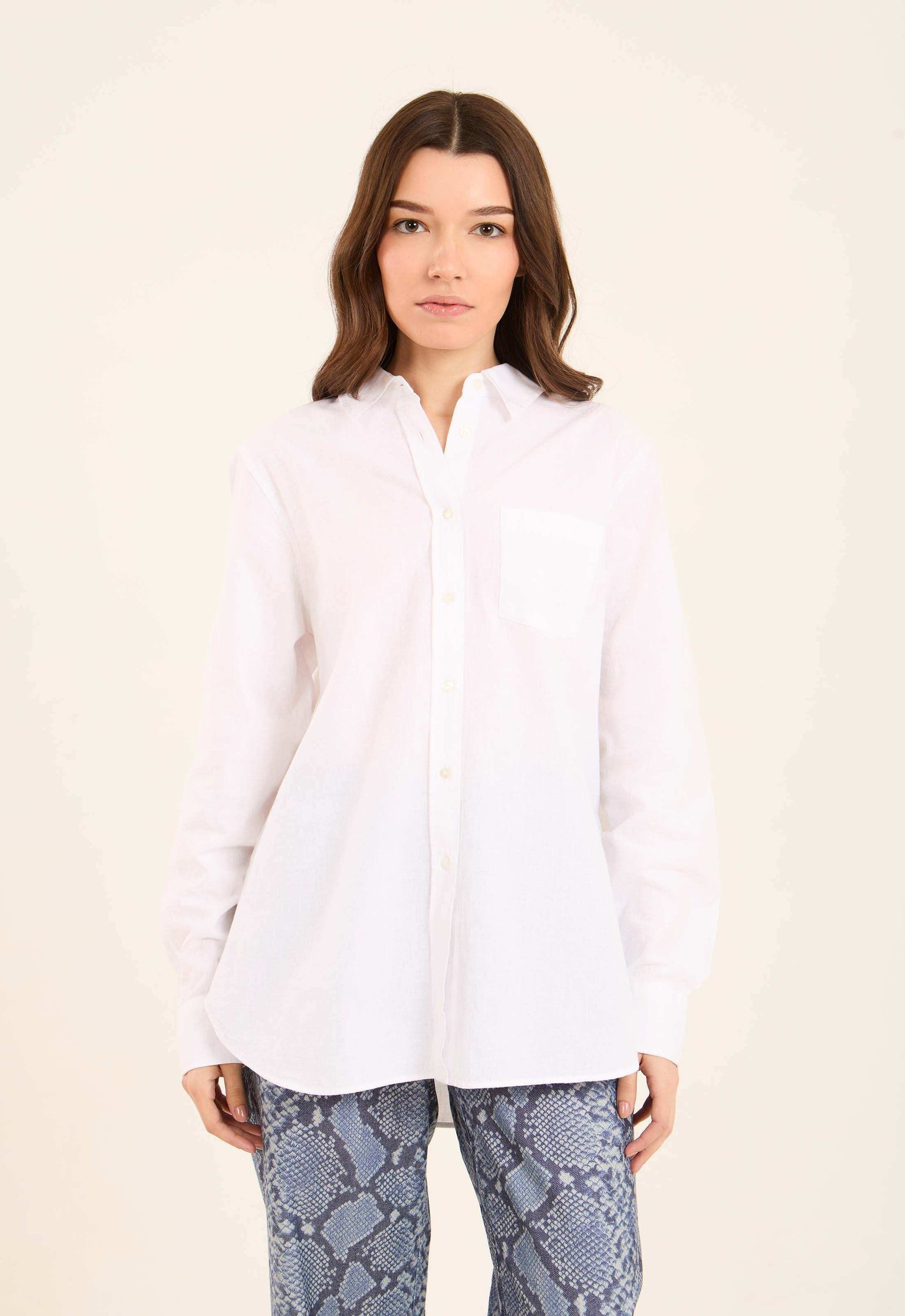 Classic Linen Shirt with Front Pocket