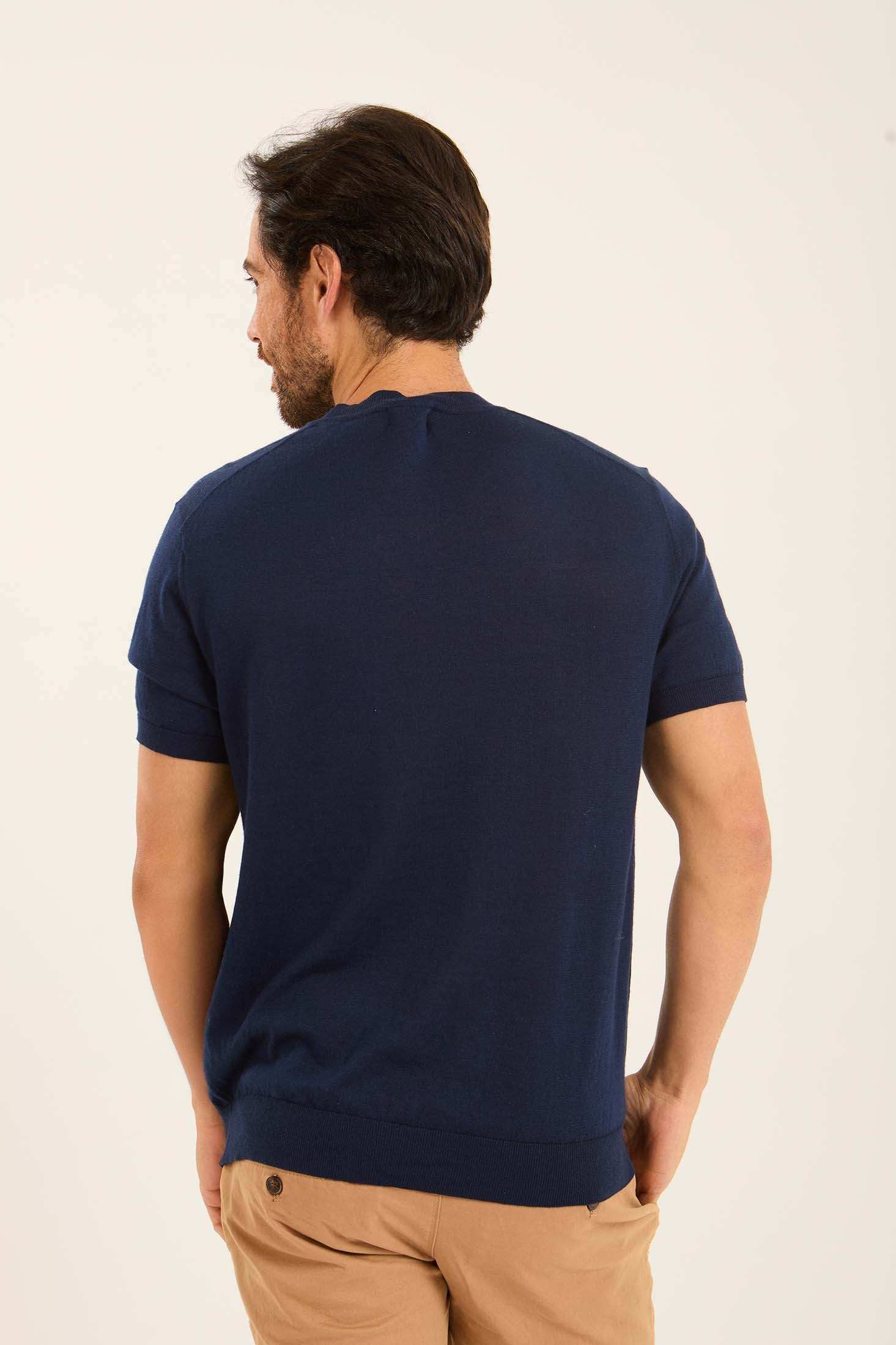 Short Sleeves Textured Tee with Hem