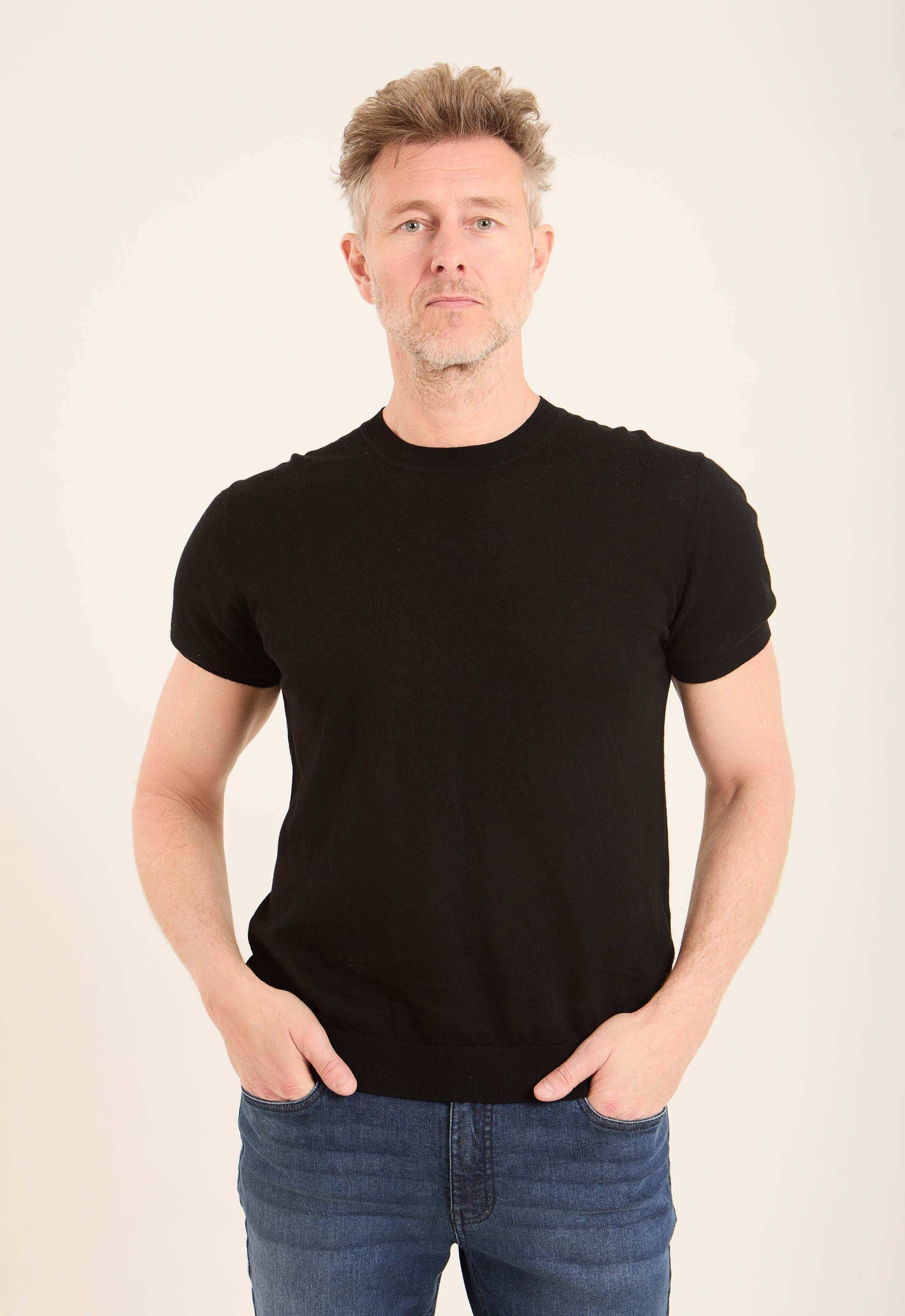 Short Sleeves Textured Tee with Hem