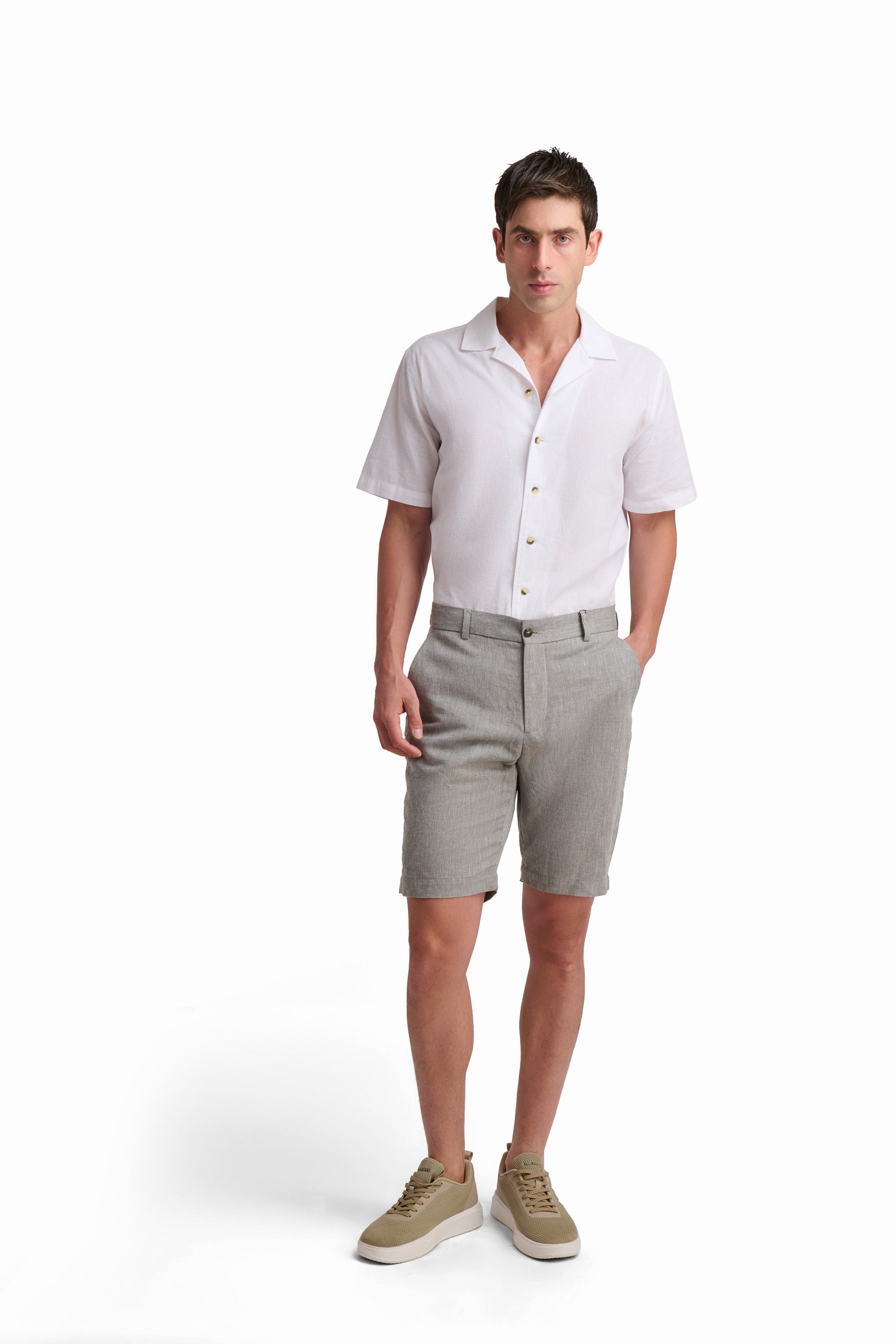 Elegant Linen Shorts with Side Pockets