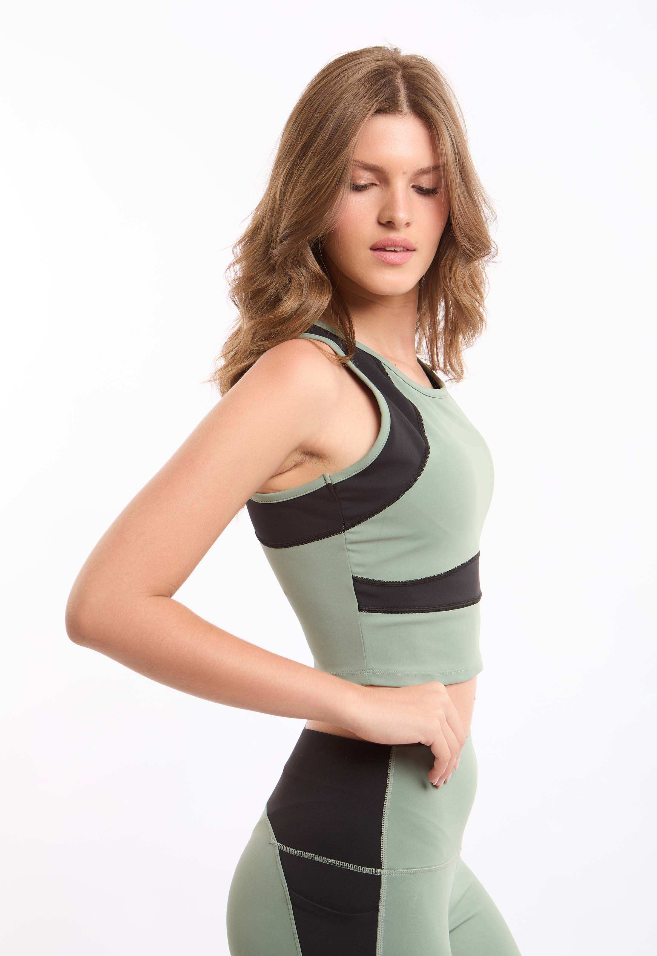 Sporty Cropped Bra Top Featuring Contrast Panels