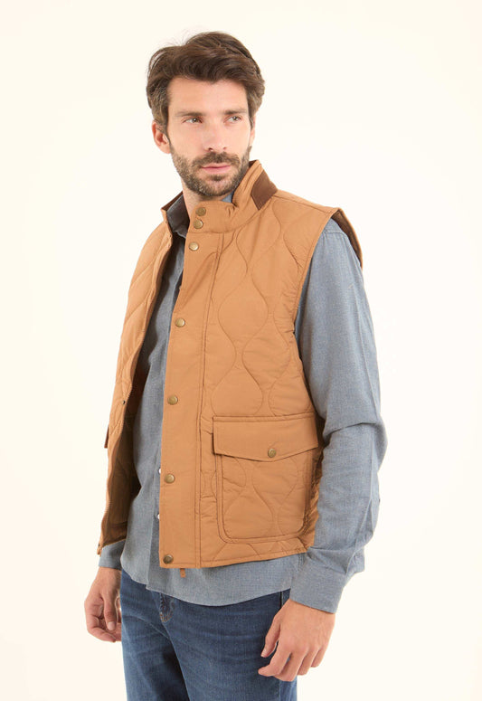 Sleeveless Quilted Vest with Buttoned Pockets