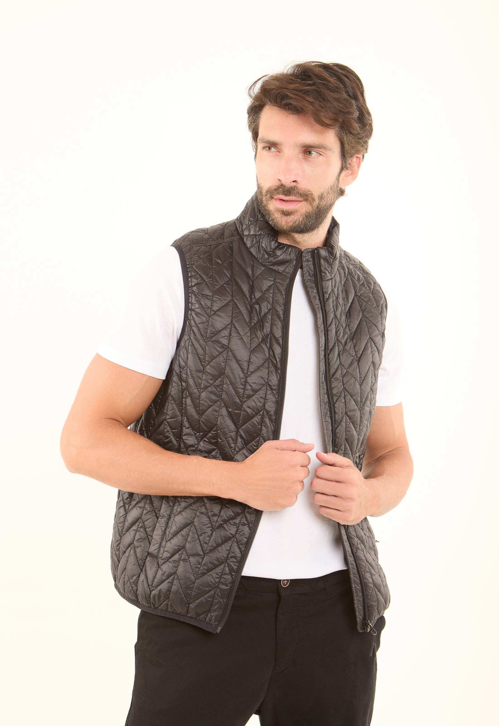 Mock Neck Zipped Quilted Vest