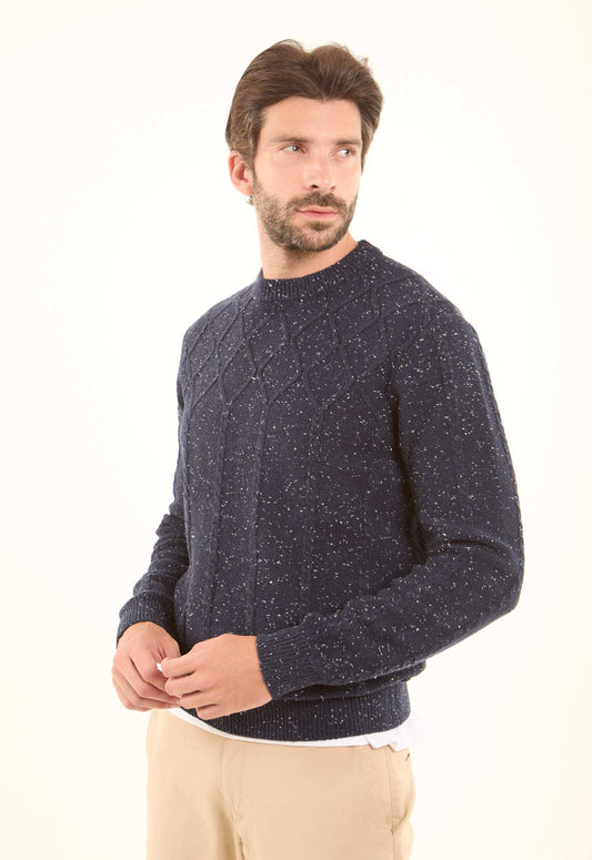 Knitted Diamond Round Neck Pullover with Flecks
