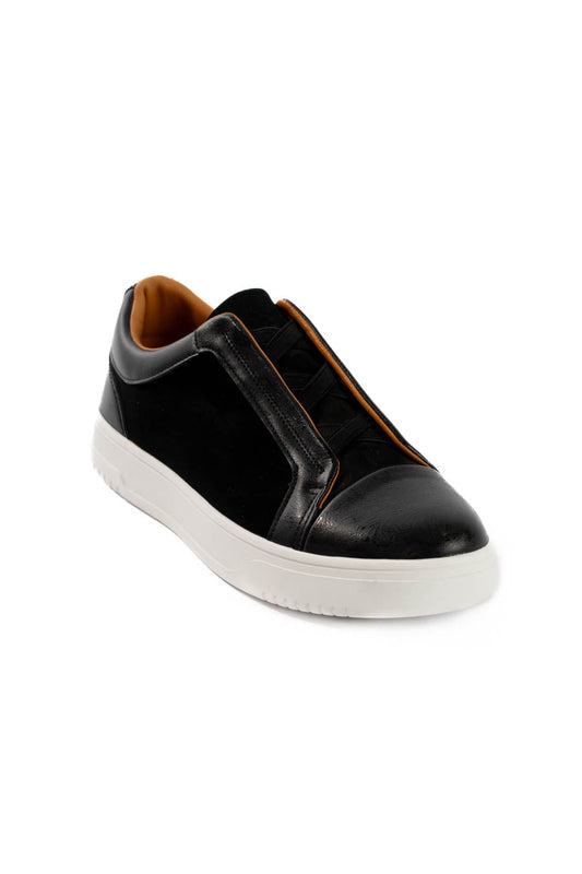 Noir Edge Panel Sneakers