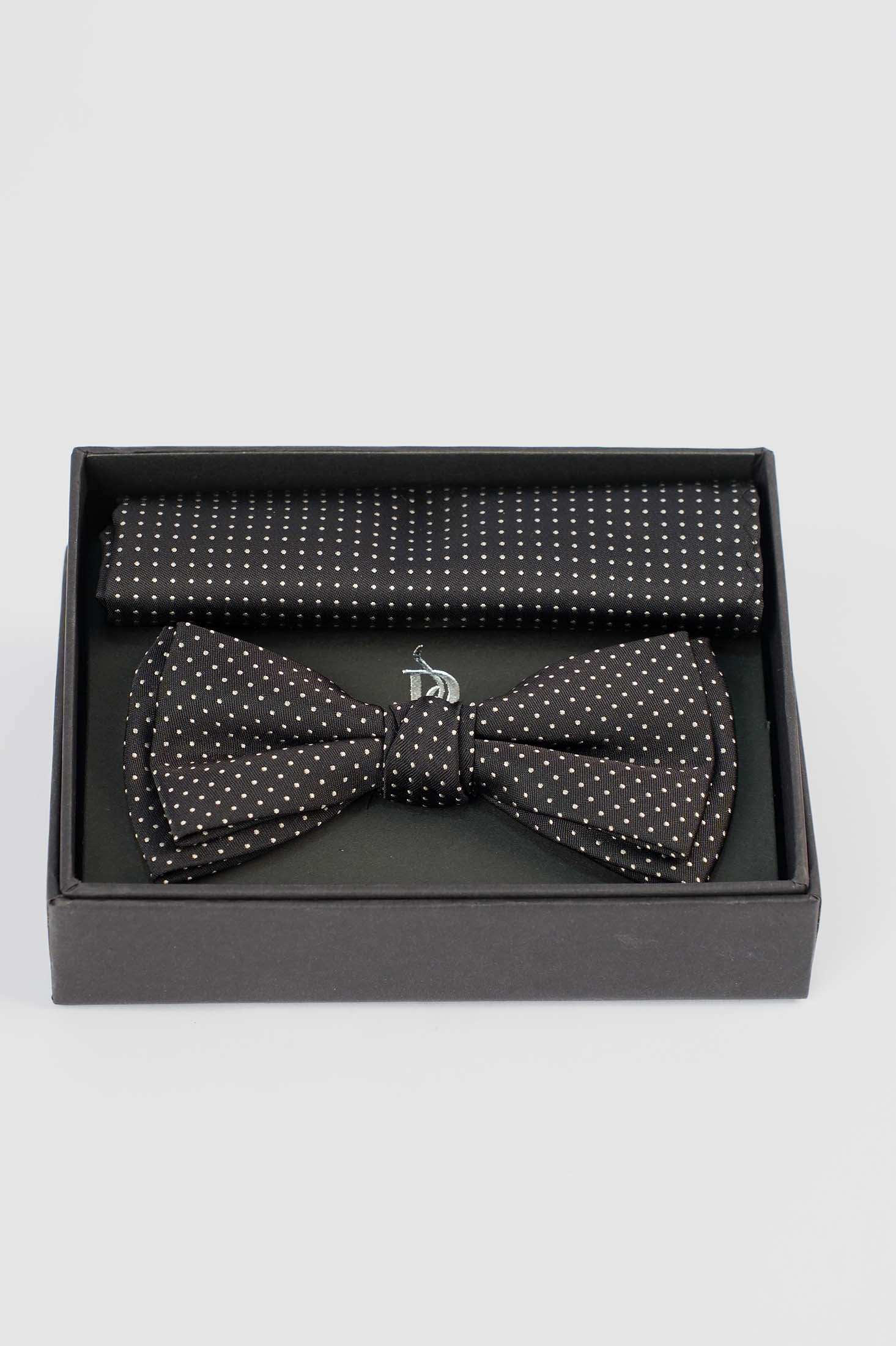 Dotted Classic Bow Tie & Solid Hanky Set