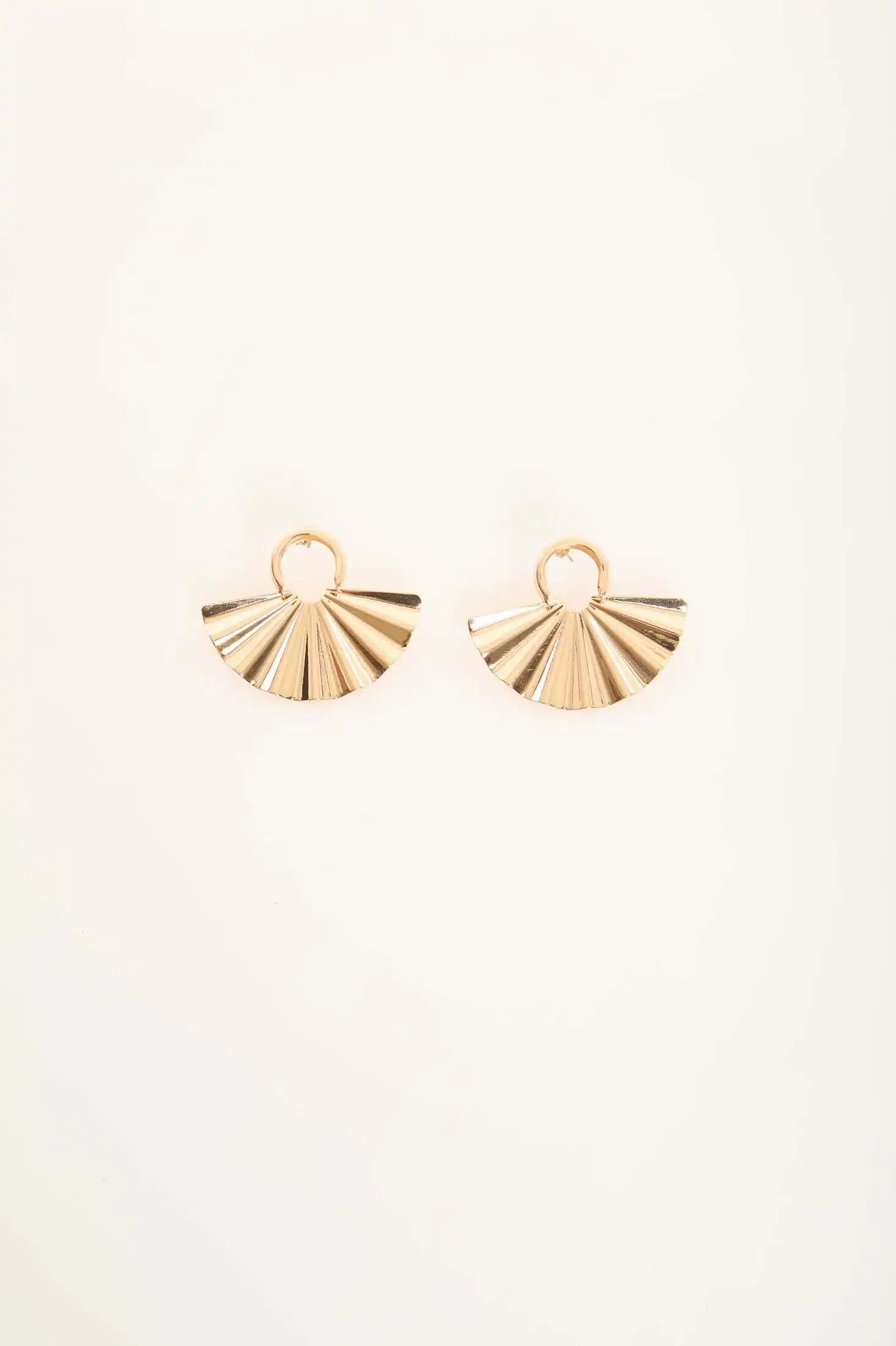 Iron Fan-Shaped Earrings