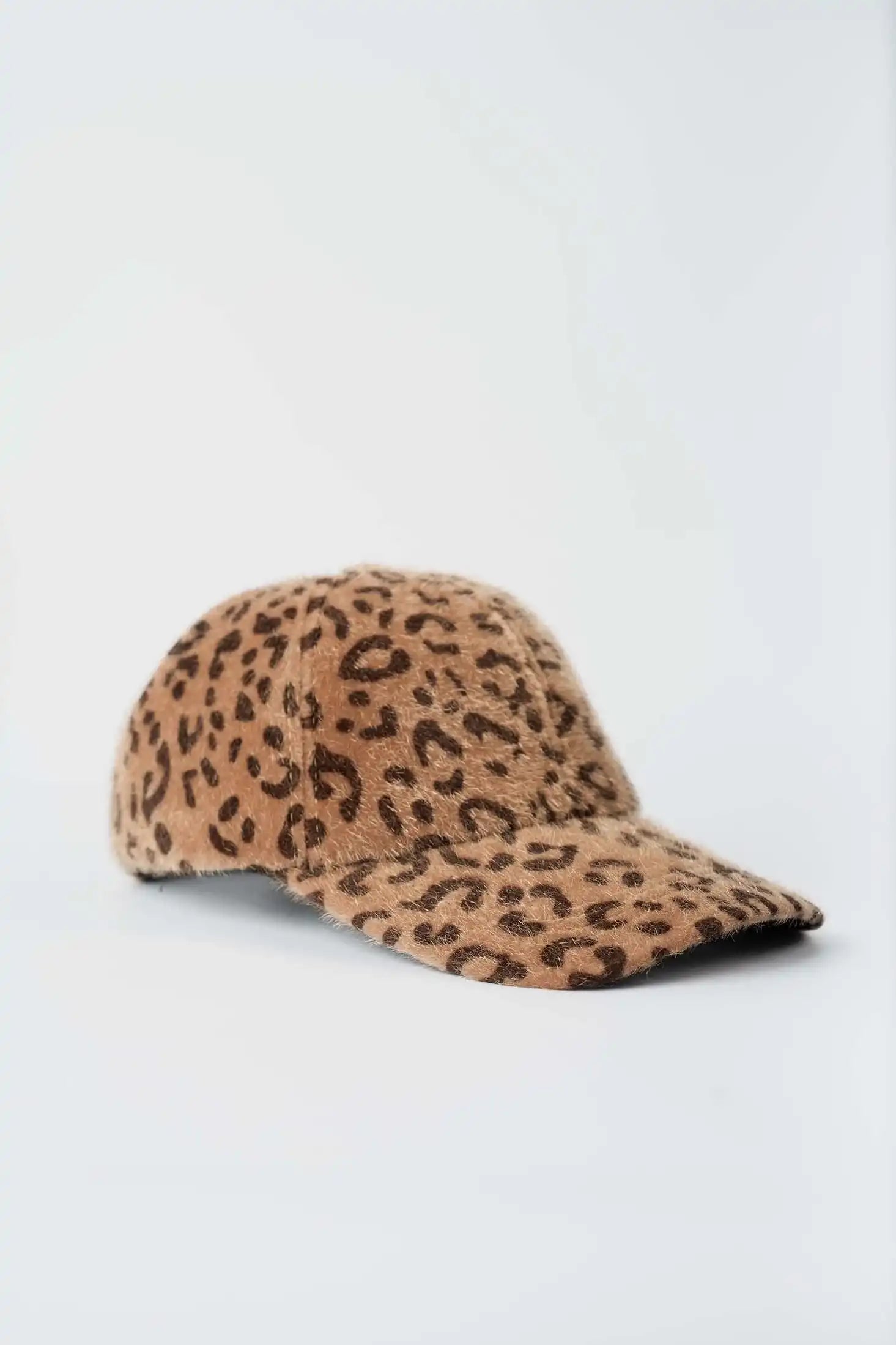 Trendy Leopard Print Faux Fur Baseball Cap