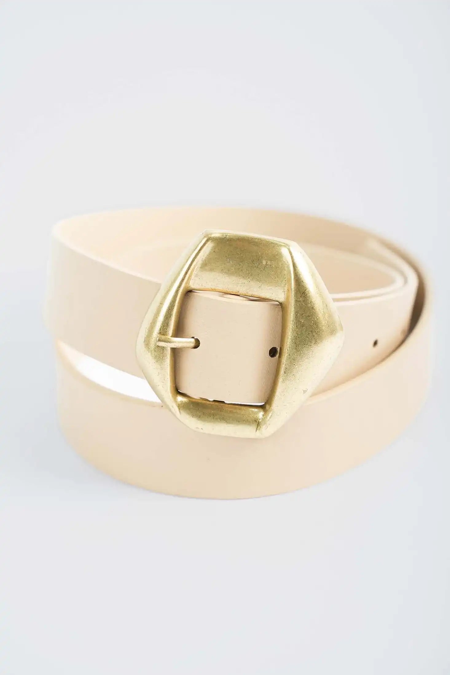 Modern Sculpted Buckle Belt