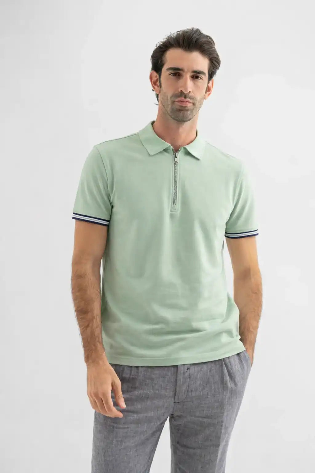 بولو أخضر فاتح بسحاب