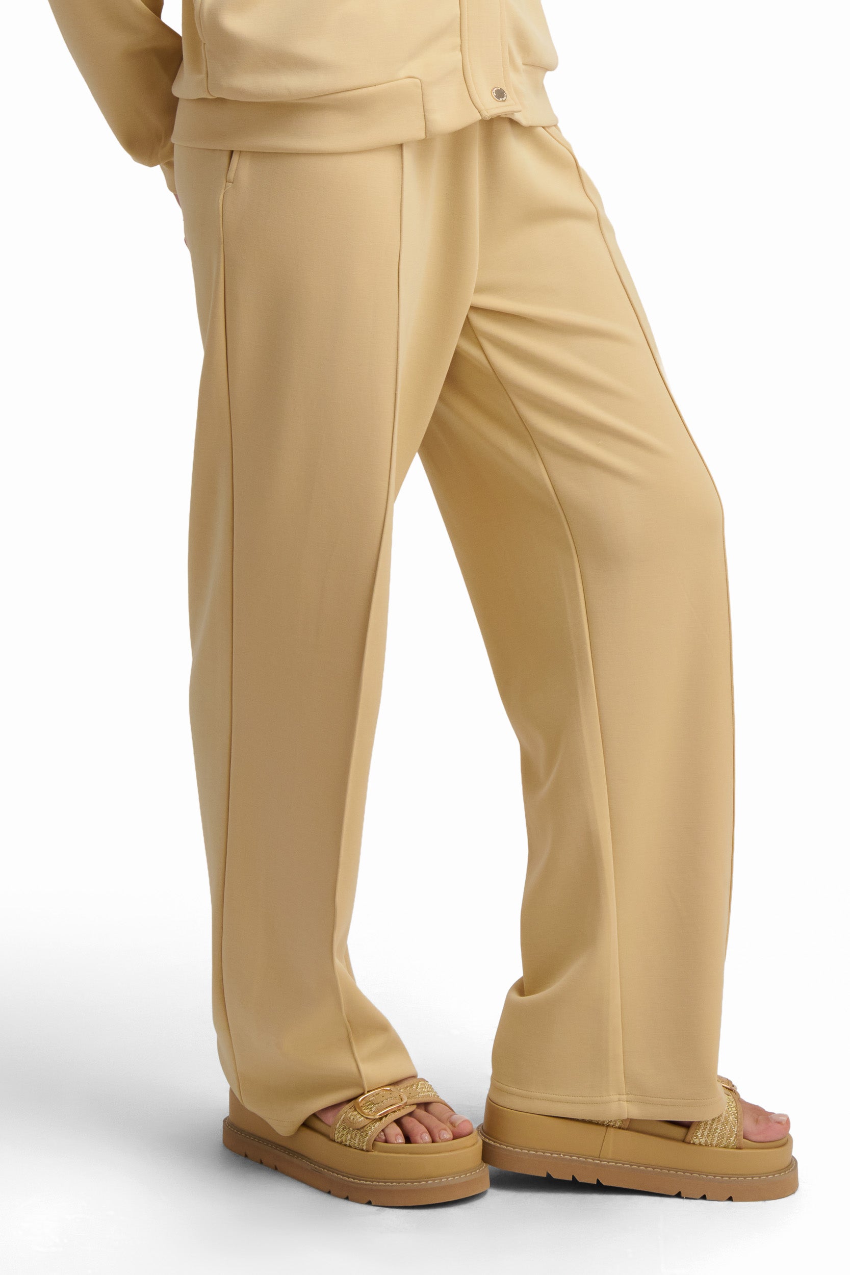 Sand Ease Wide-Leg Pants