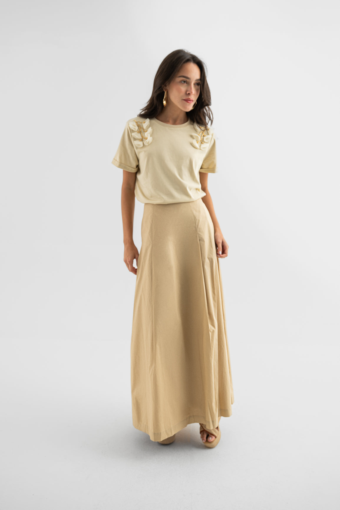 Vanilla Floral Appliqué T-Shirt