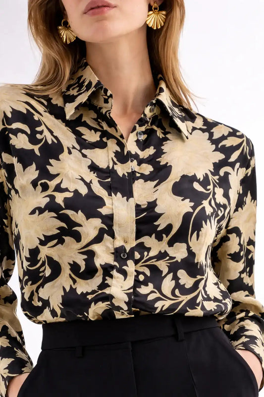 قميص كلاسيكي أسود وبيج